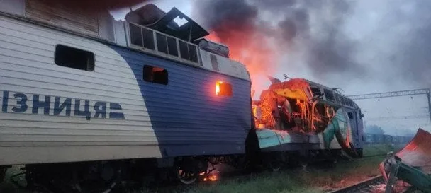 Атака на локомотиви Дніпропетровщини: як залізничники вижили