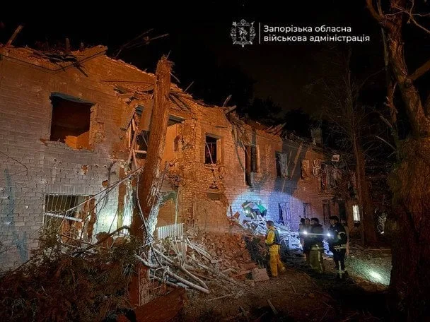 Атака на Запоріжжя: що робити під завалами й як врятуватися